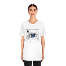Cargar imagen en el visor de la galería, Ultra Vision Unisex Jersey Short Sleeve Tee by Insignia