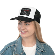 Cargar imagen en el visor de la galería, Vicente Luy not Dead Trucker Caps by Insignia