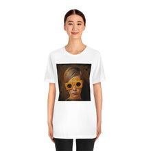 Cargar imagen en el visor de la galería, Twiggy Unisex Jersey Short Sleeve Tee by Insignia