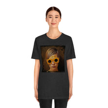 Cargar imagen en el visor de la galería, Twiggy Unisex Jersey Short Sleeve Tee by Insignia
