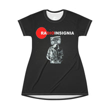 Cargar imagen en el visor de la galería, Radio Insignia All Over Print T-Shirt Dress by Insignia