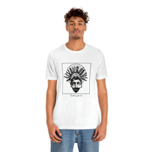 Cargar imagen en el visor de la galería, Queen Unisex Jersey Short Sleeve Tee by Insignia