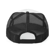 Cargar imagen en el visor de la galería, Vicente Luy not Dead Trucker Caps by Insignia