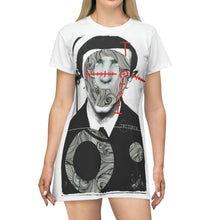 Cargar imagen en el visor de la galería, T-Shirt Dress (AOP)
