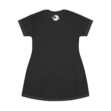 Cargar imagen en el visor de la galería, Primal face T-Shirt Dress (AOP) by Insignia

