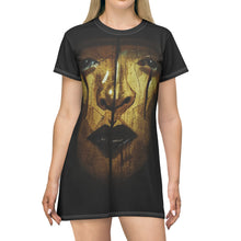 Cargar imagen en el visor de la galería, Primal face T-Shirt Dress (AOP) by Insignia
