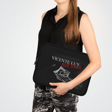 Cargar imagen en el visor de la galería, Vicente Luy Laptop Sleeve by Insignia

