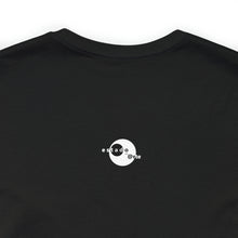 Cargar imagen en el visor de la galería, Eternauta Unisex Jersey Short Sleeve Tee by Insignia
